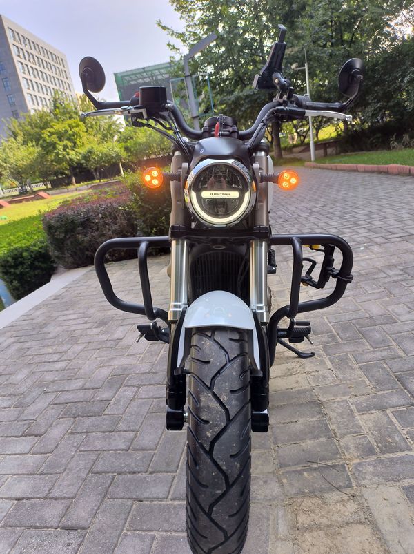 二手QJMOTOR闪300