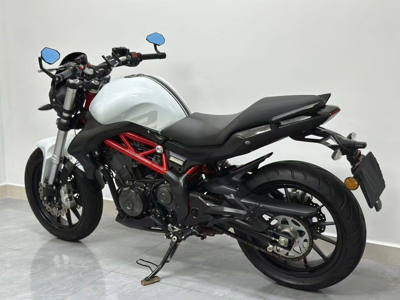 二手贝纳利蓝宝龙 BN302S