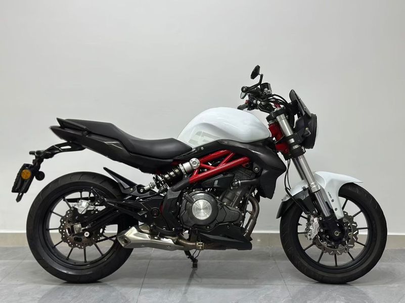 二手贝纳利蓝宝龙 BN302S