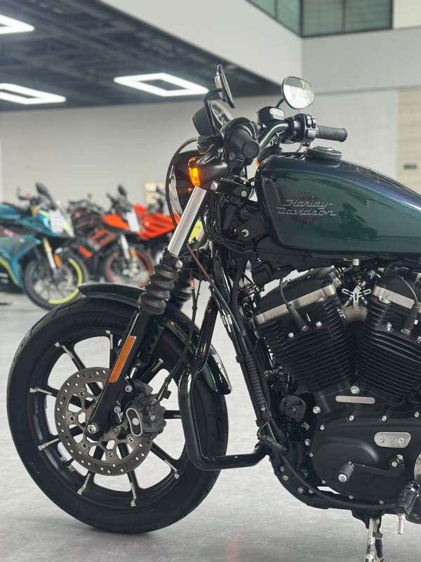 二手哈雷戴维森Iron883 硬汉