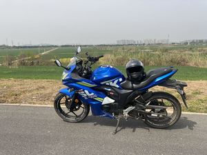 二手济南铃木极客飒 Gixxer 155