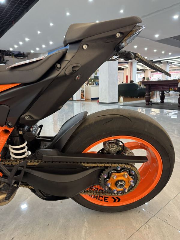 二手KTMR2R1290 Super Duke