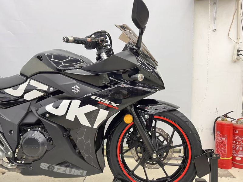 二手豪爵铃木GSX250R