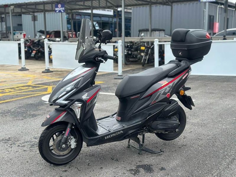 二手新大洲本田裂行 RX125Fi