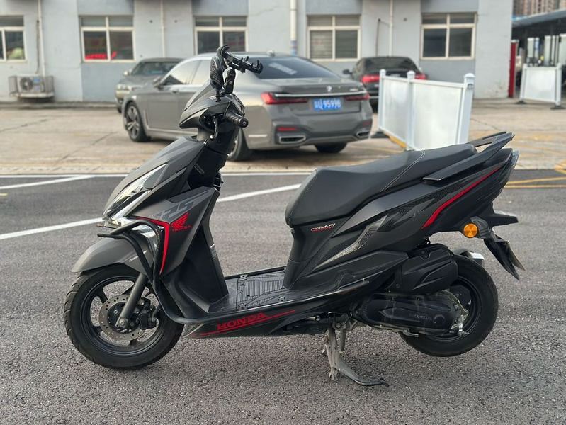 二手新大洲本田裂行 RX125Fi
