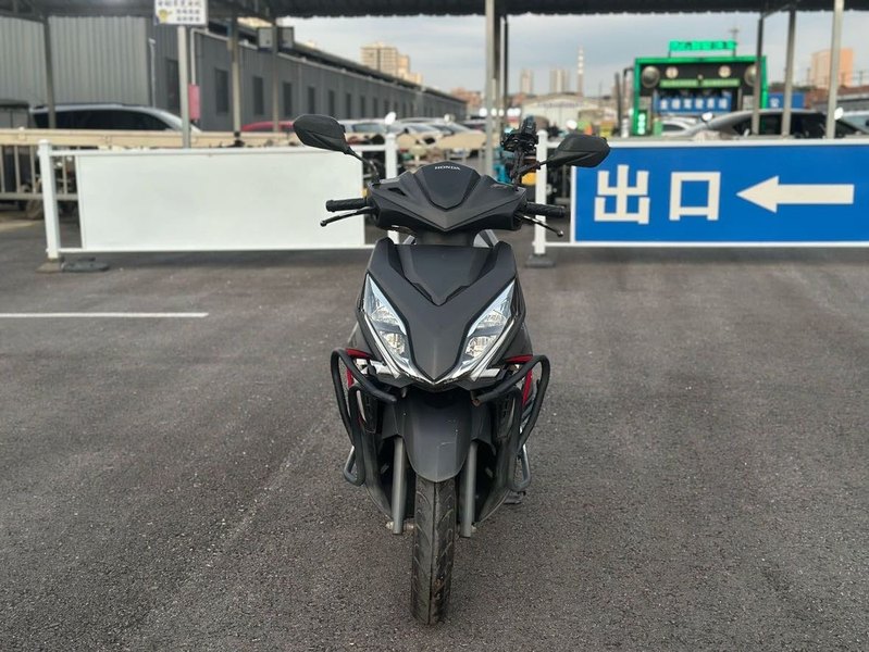 二手新大洲本田裂行 RX125Fi