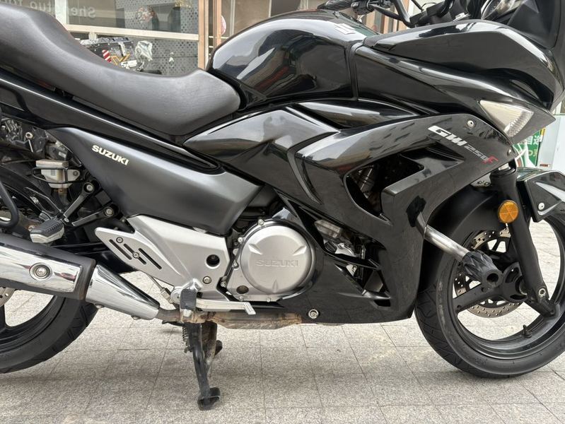 二手豪爵铃木骊驰 GW 250F