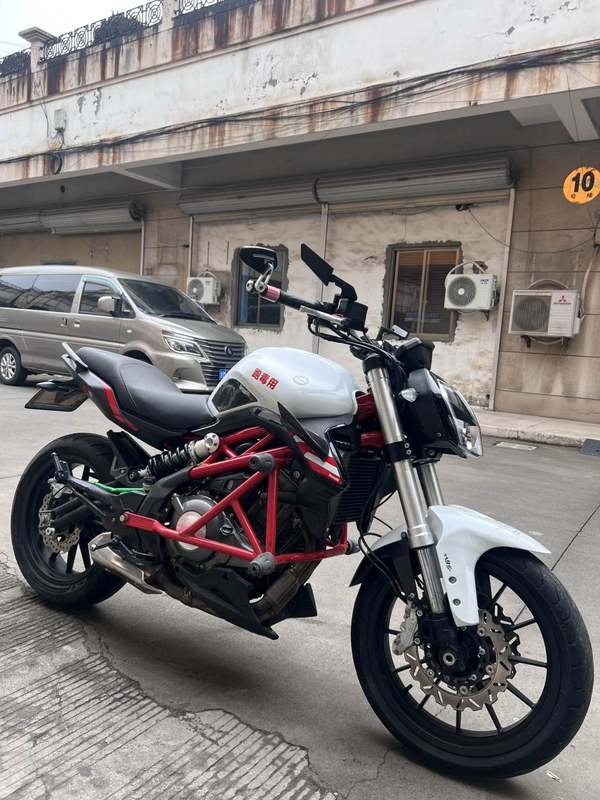 二手贝纳利蓝宝龙 BN302S
