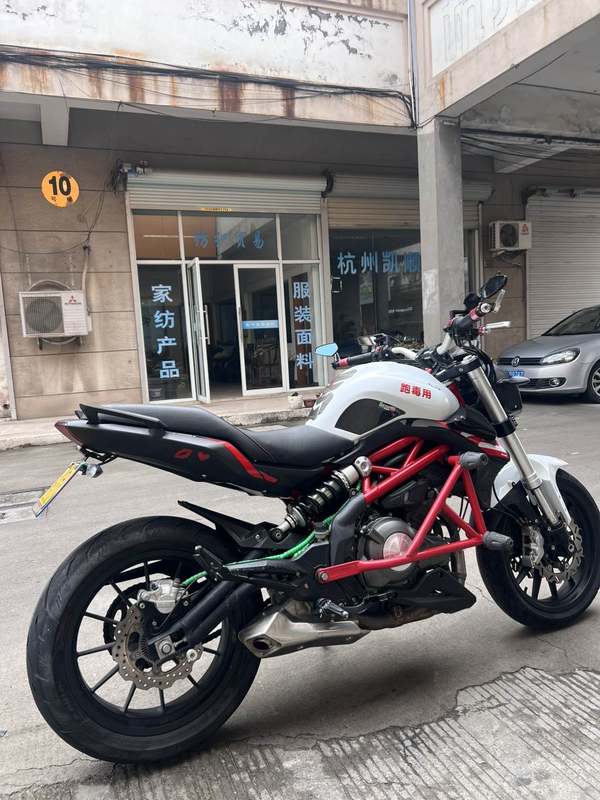 二手贝纳利蓝宝龙 BN302S