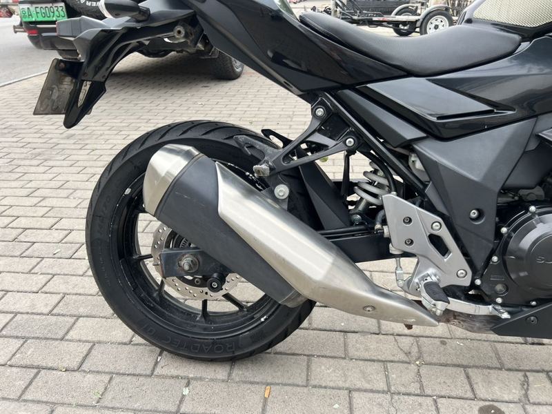 二手豪爵铃木GSX250R