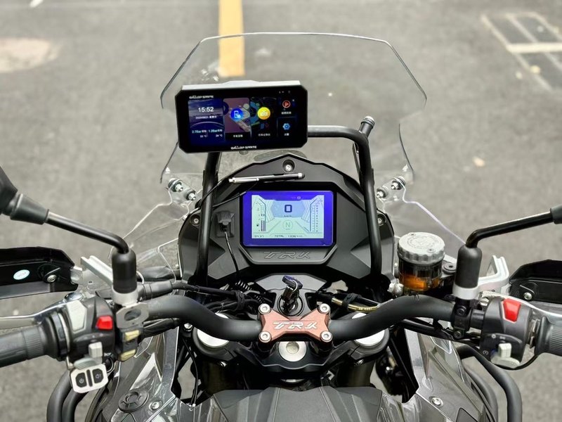 二手贝纳利金鹏 TRK502