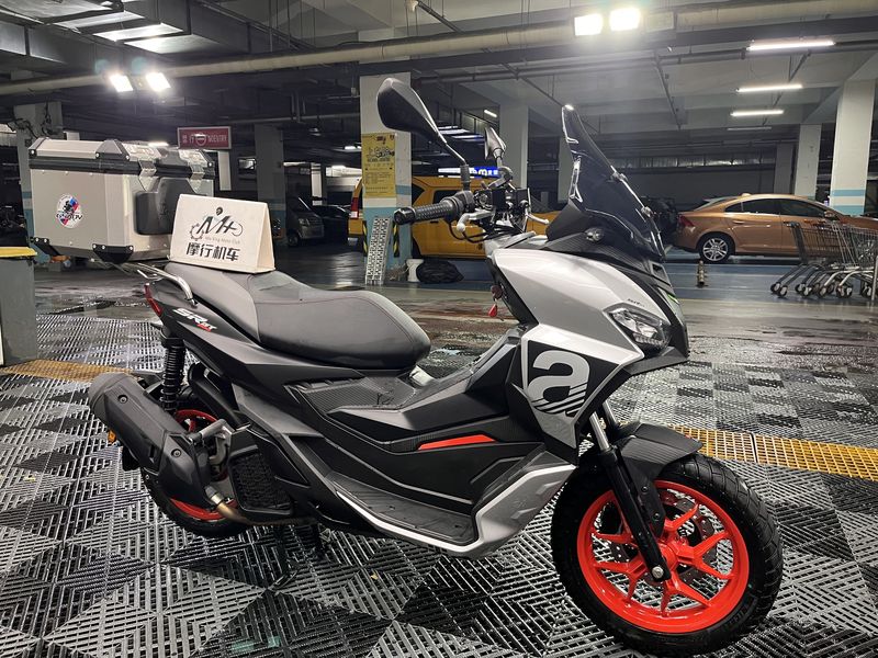 二手阿普利亚SR GT 200