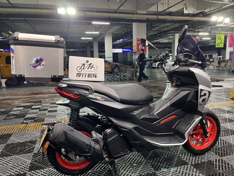 二手阿普利亚SR GT 200