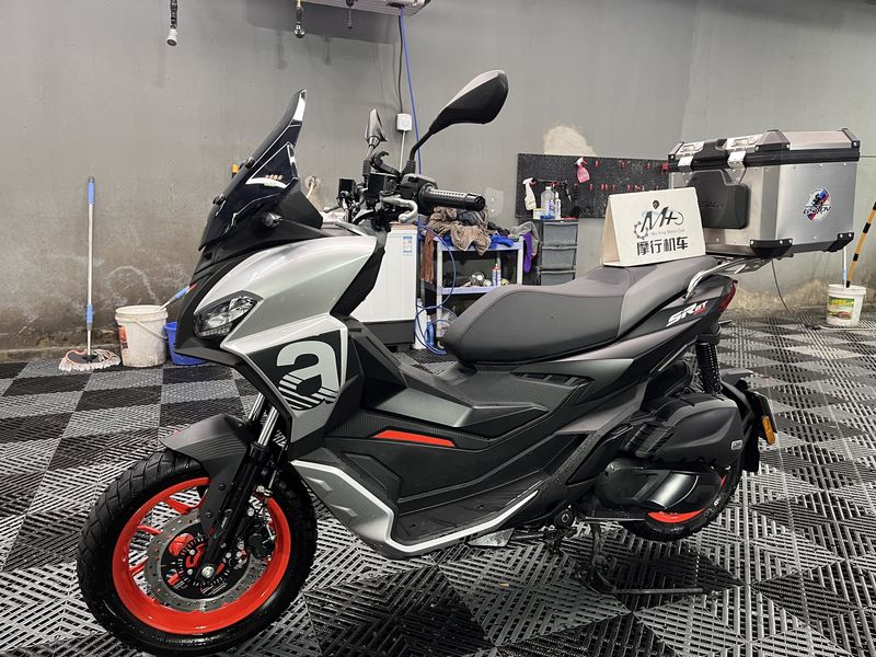 二手阿普利亚SR GT 200