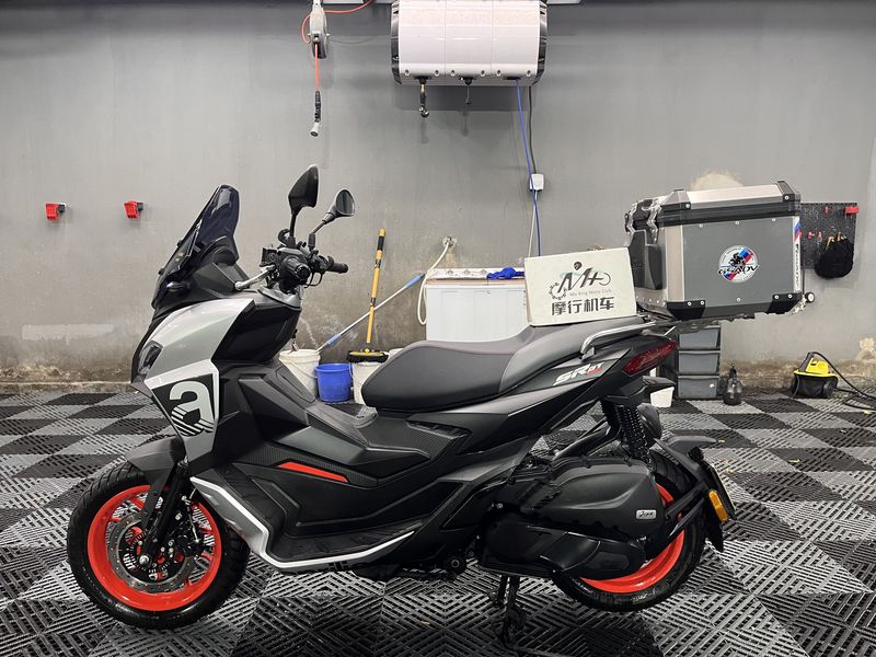 二手阿普利亚SR GT 200