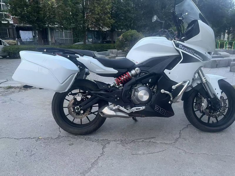 二手贝纳利302 Touring