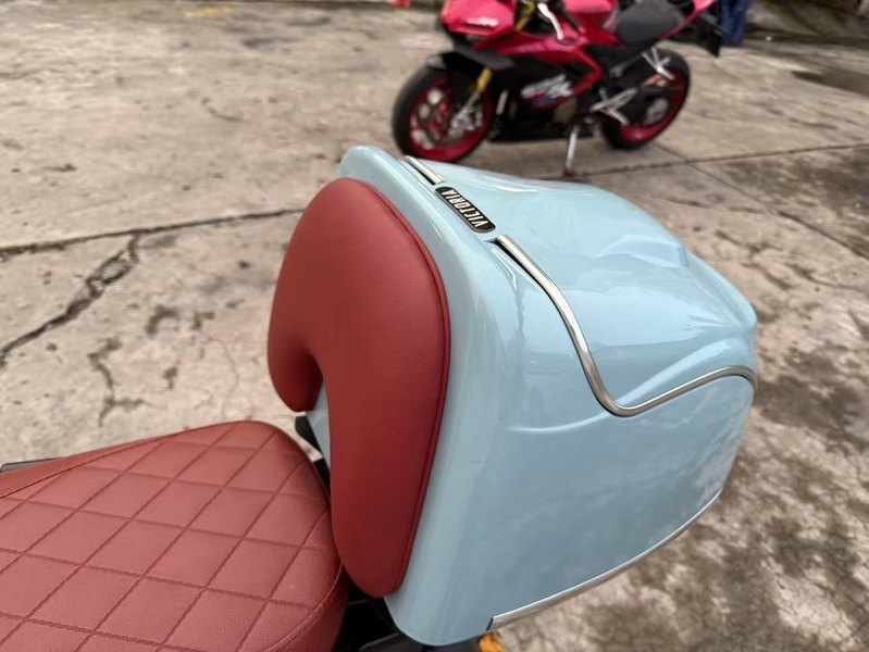 二手维多利亚Sixties 250Si