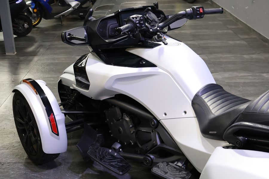 二手庞巴迪Spyder F3 