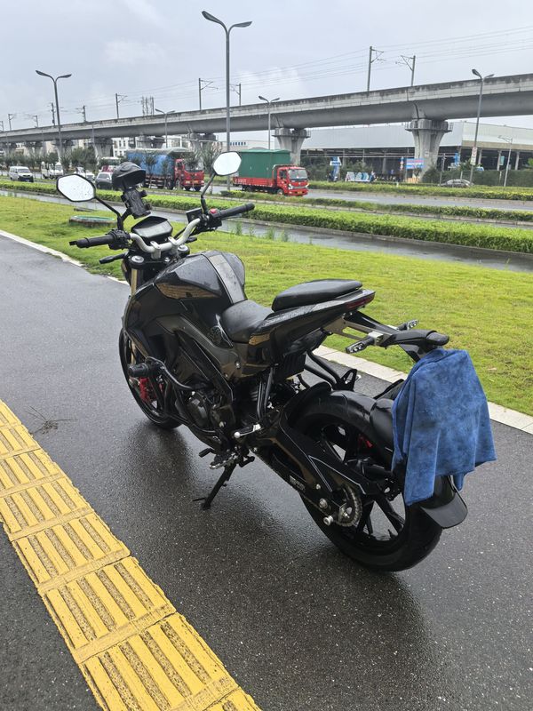 二手贝纳利小迅龙 BN150S