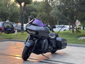 二手哈雷戴维森公路滑翔 Road Glide