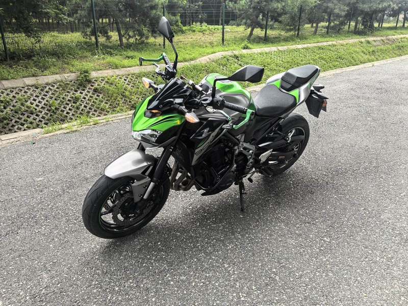 二手川崎Z900