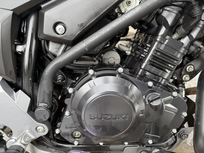 二手豪爵铃木DL250