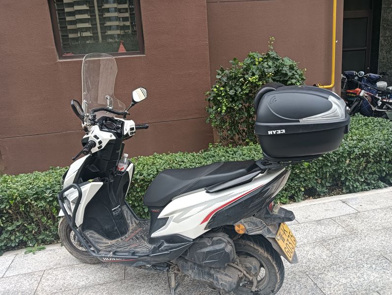 二手新大洲本田裂行 RX125Fi