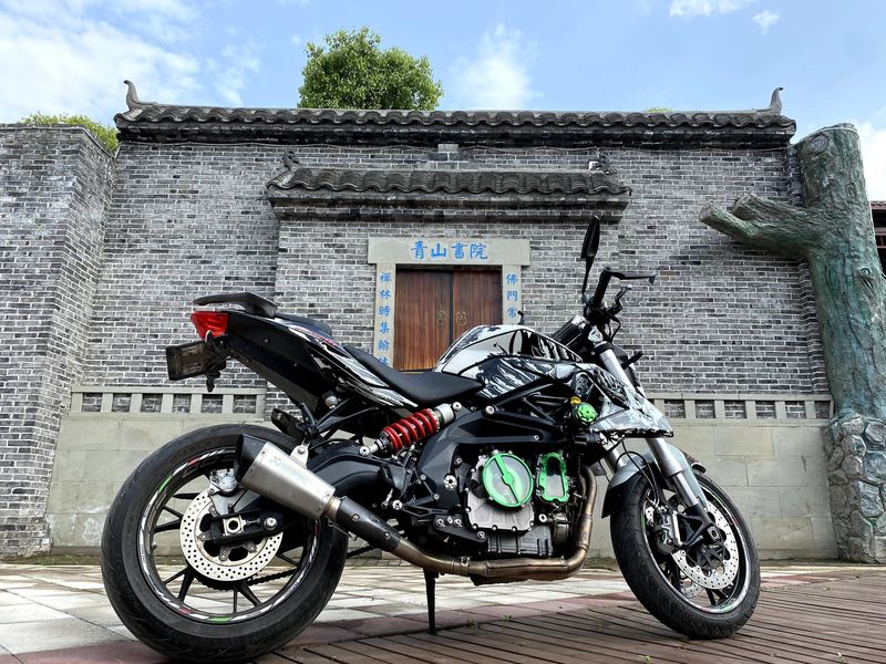 二手贝纳利TNT600i