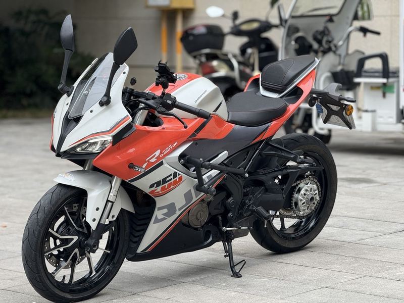 二手QJMOTOR赛250