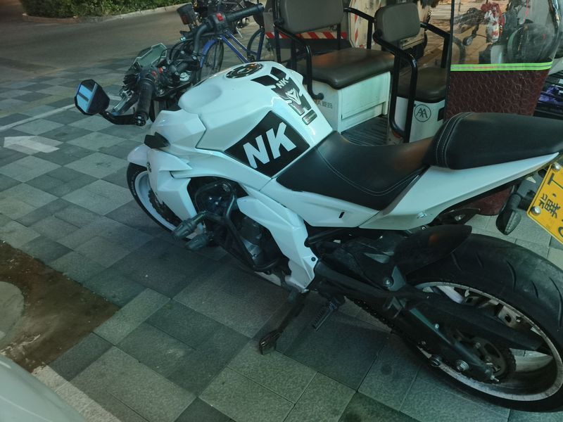 二手春风650NK