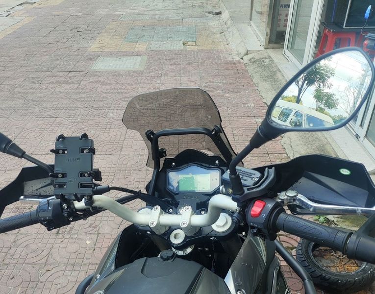 二手贝纳利金鹏 TRK251