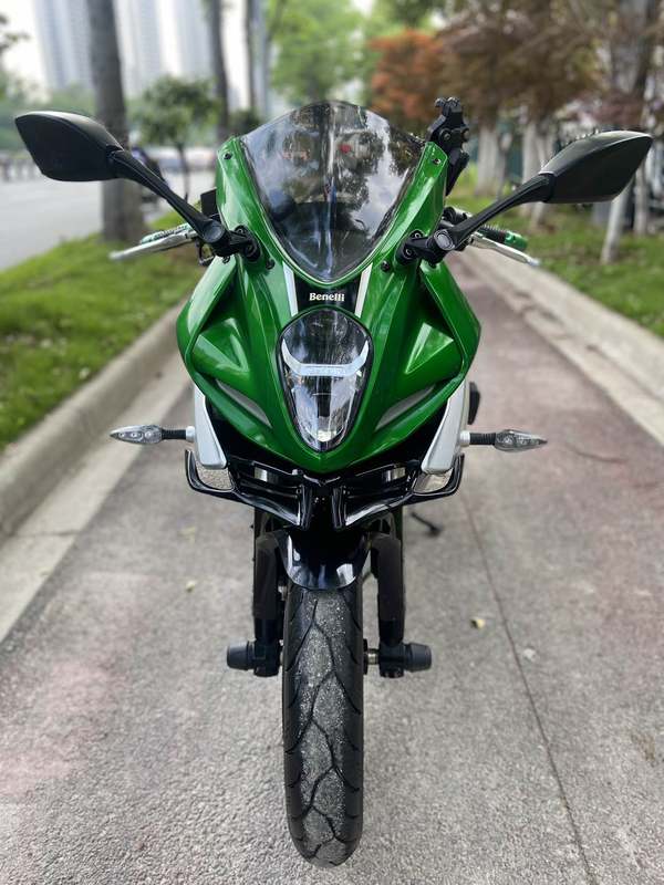 二手贝纳利龙卷风 Tornado 252R