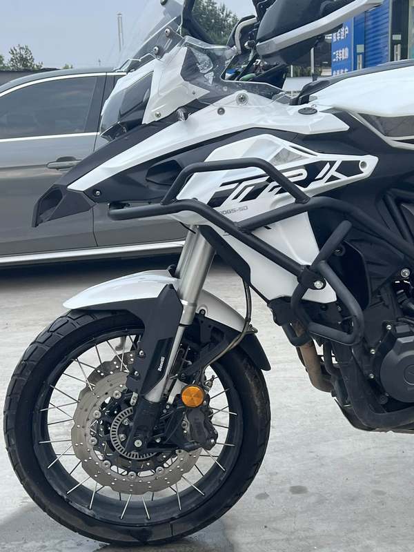 二手贝纳利金鹏 TRK502