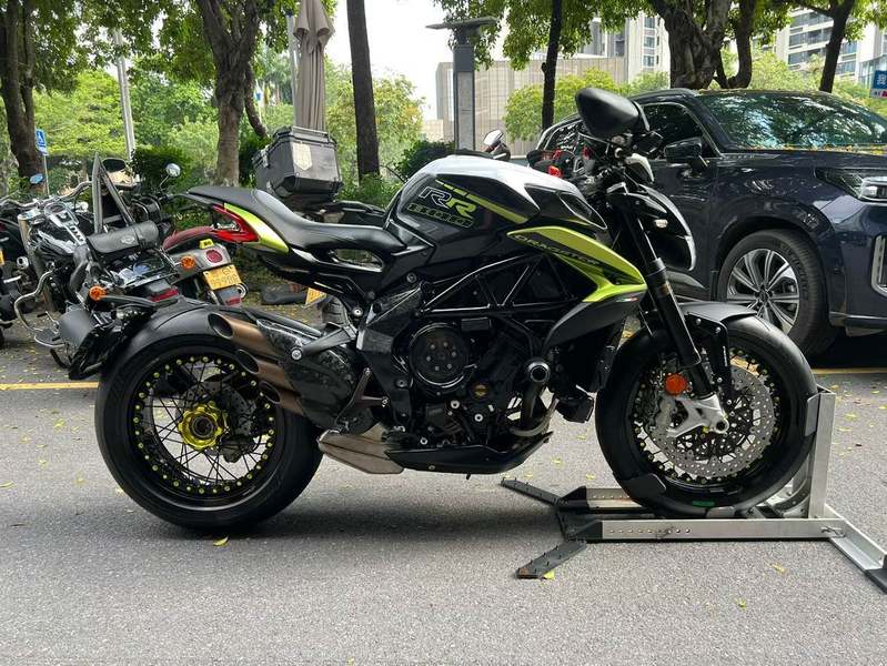 二手奥古斯塔Dragster 800