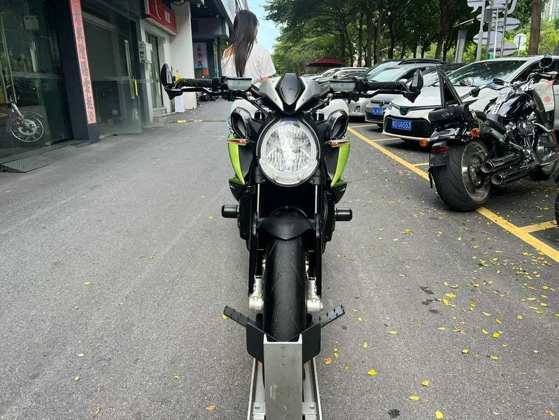 二手奥古斯塔Dragster 800