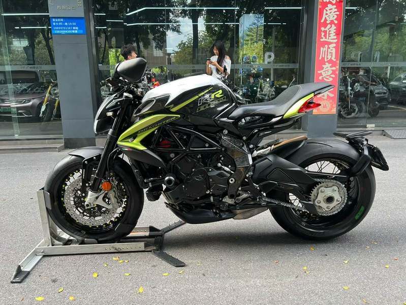 二手奥古斯塔Dragster 800