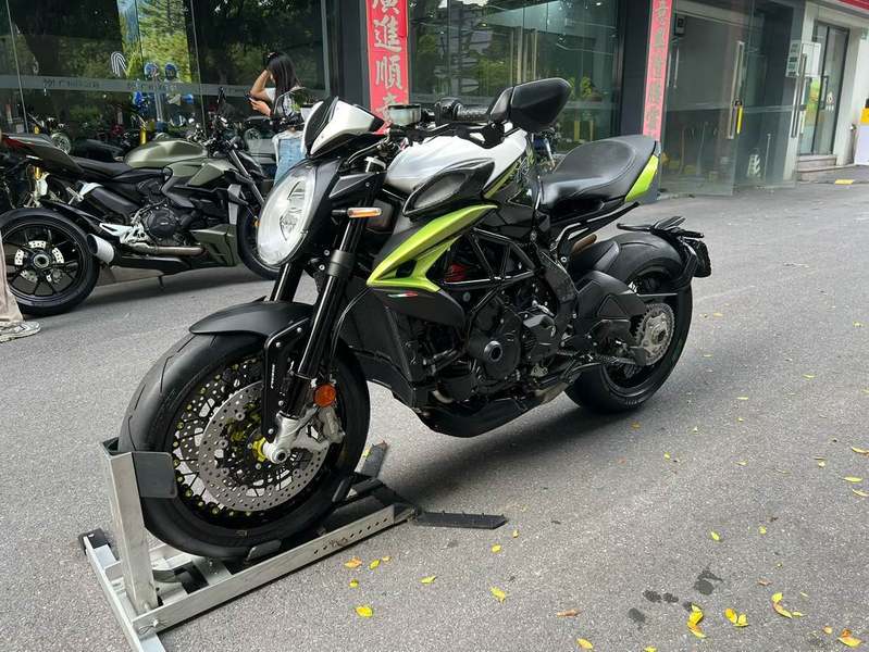 二手奥古斯塔Dragster 800