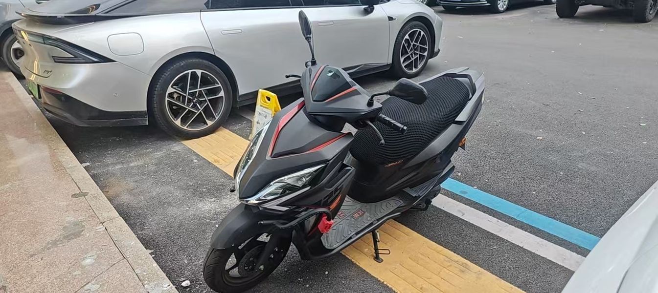二手新大洲本田裂行 RX125Fi
