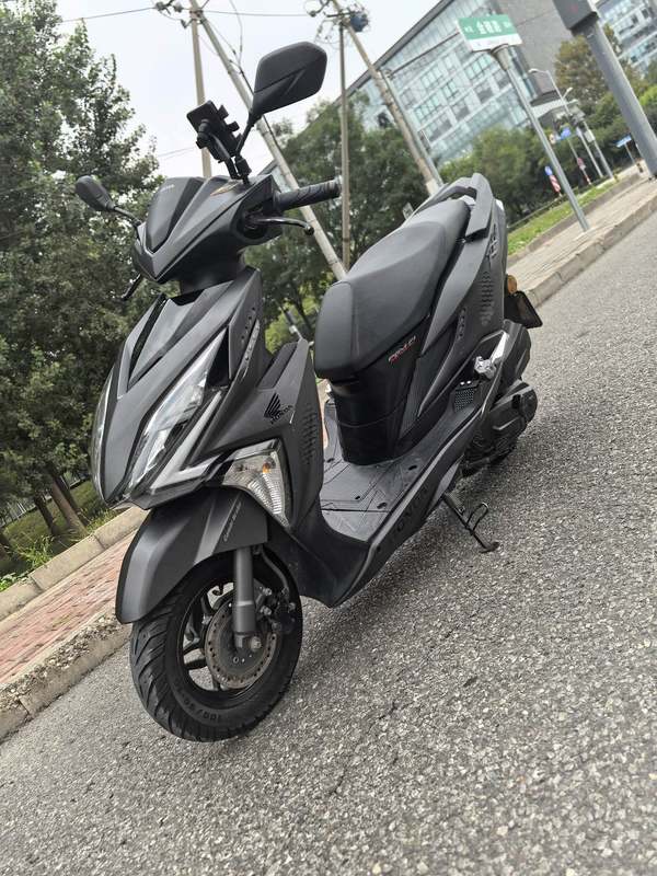 二手新大洲本田裂行 RX125Fi