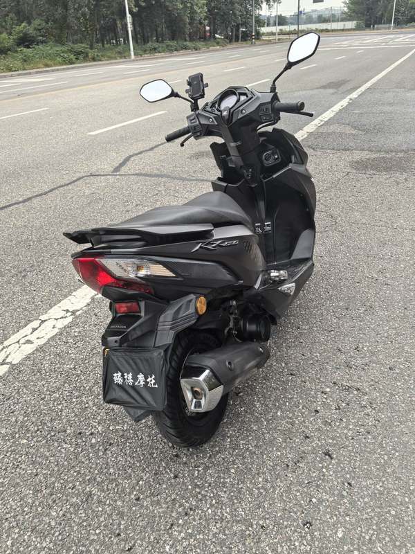 二手新大洲本田裂行 RX125Fi
