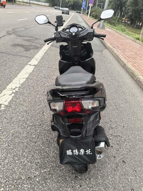 二手新大洲本田裂行 RX125Fi