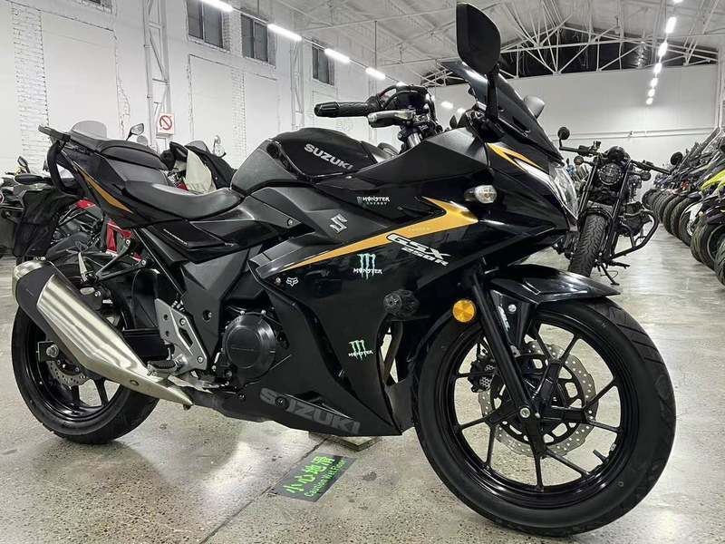 二手豪爵铃木GSX250R