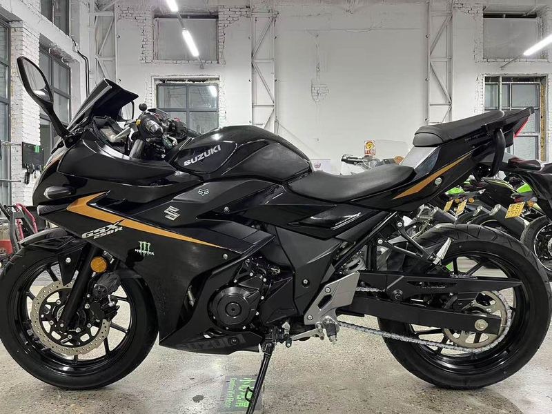 二手豪爵铃木GSX250R