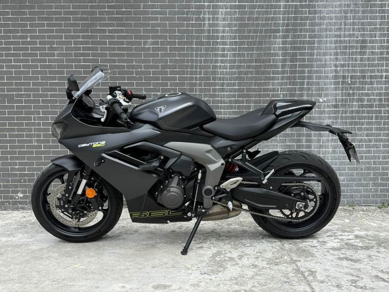 二手凯旋Daytona 660