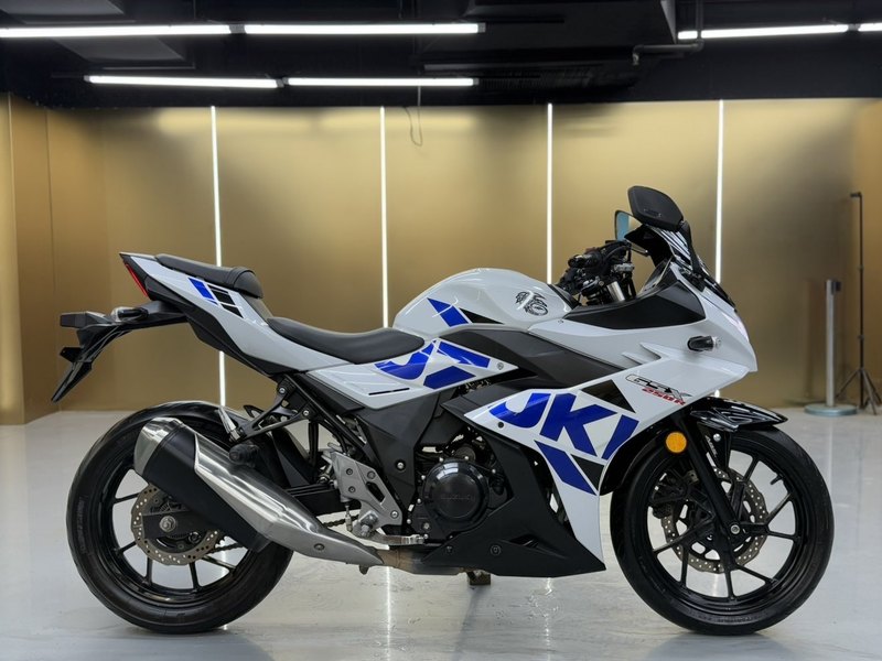 二手豪爵铃木GSX250R