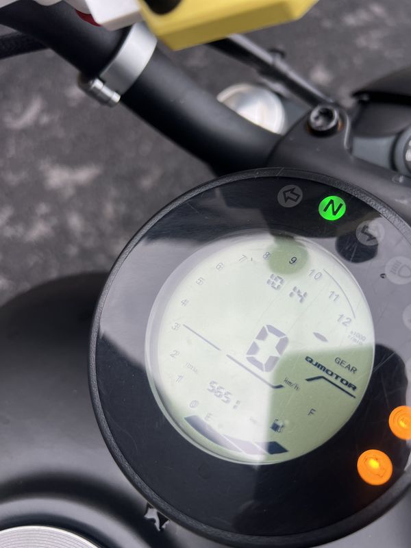二手QJMOTOR闪300