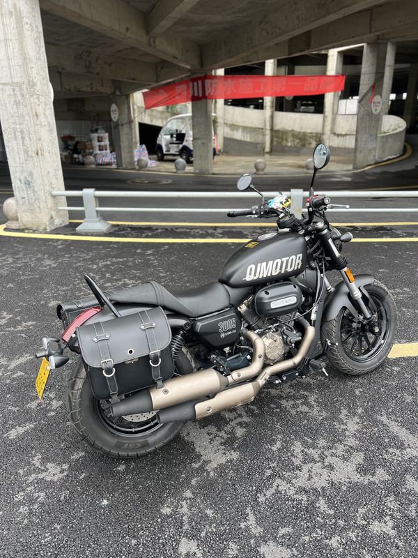二手QJMOTOR闪300