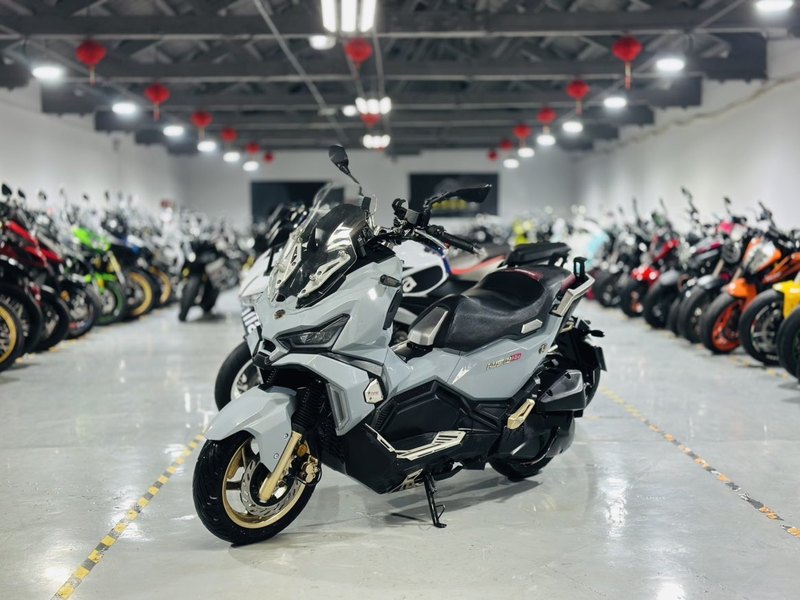 二手三阳哈士奇 Husky ADV150
