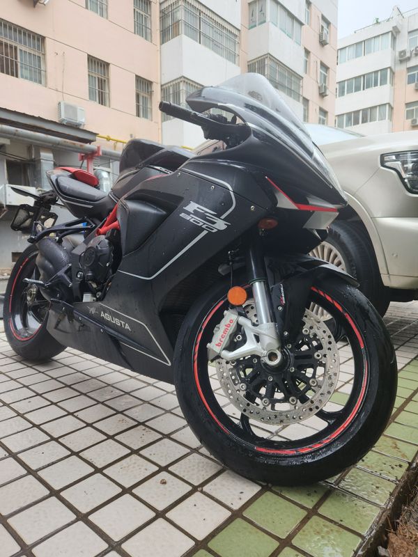 二手奥古斯塔F3 800