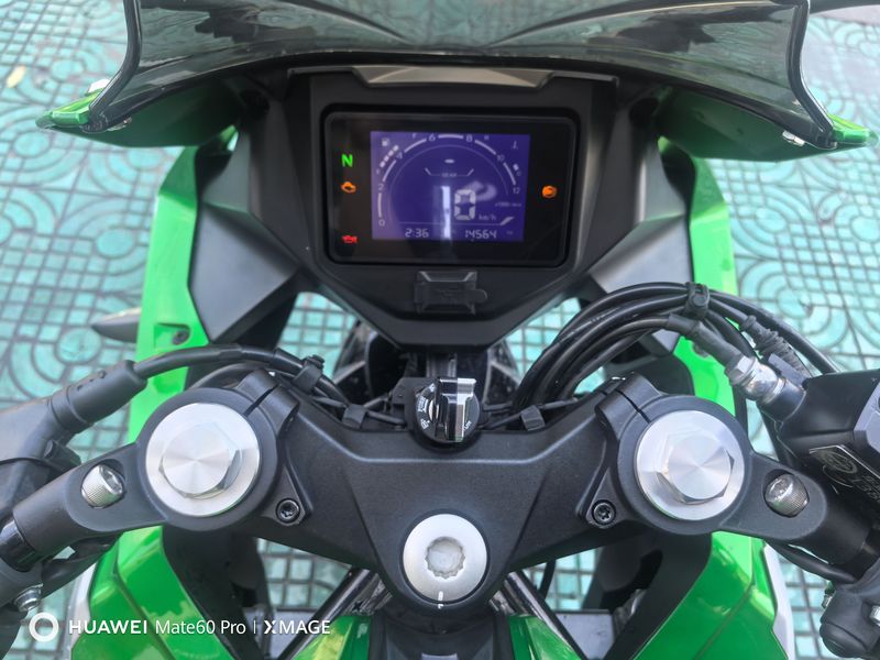 二手贝纳利龙卷风 Tornado 252R